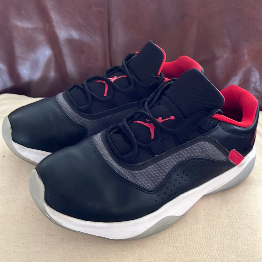 *SOLD on Mercari*Air Jordan 11 low 2021